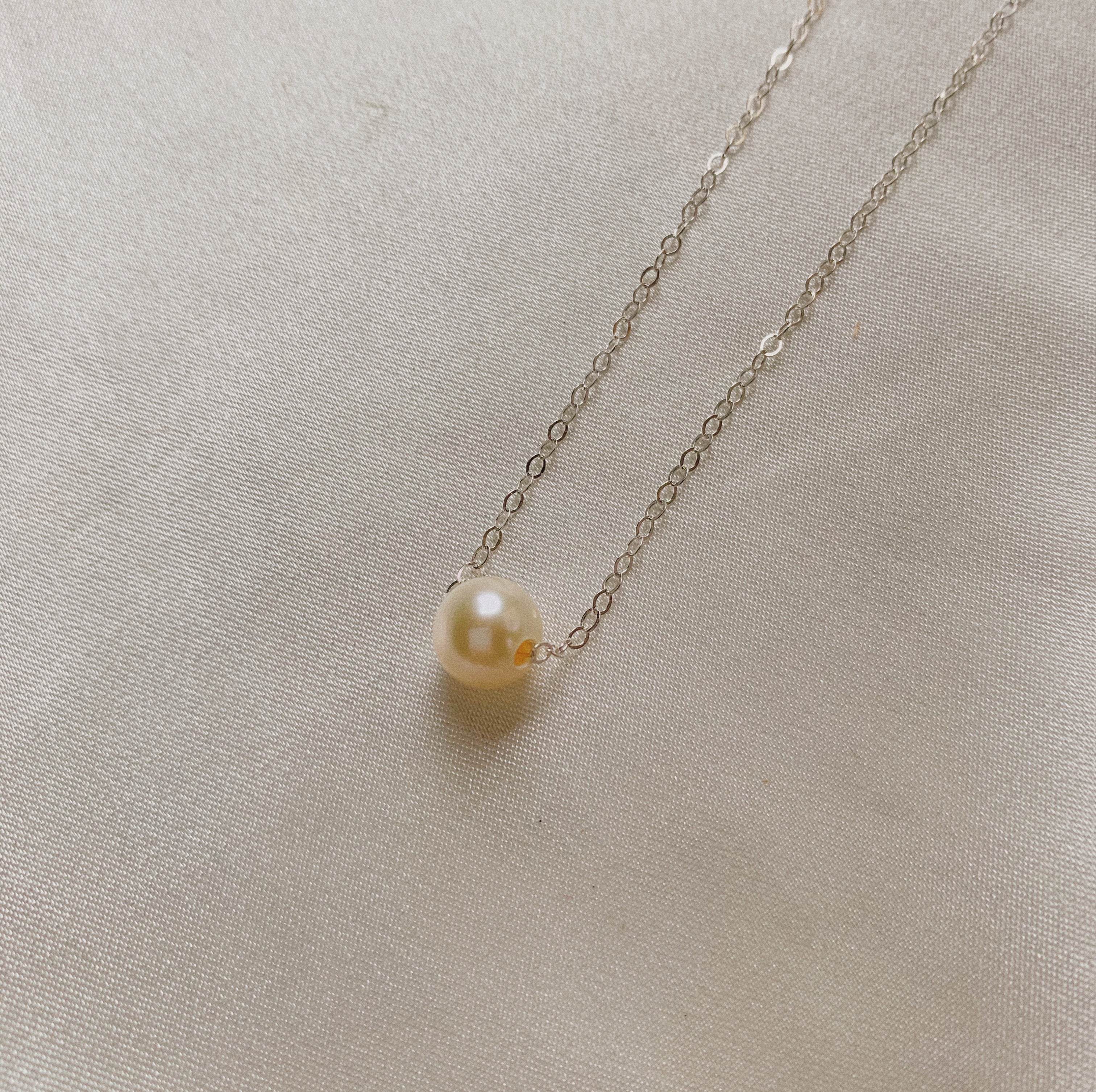 Leona Single Pearl Necklace