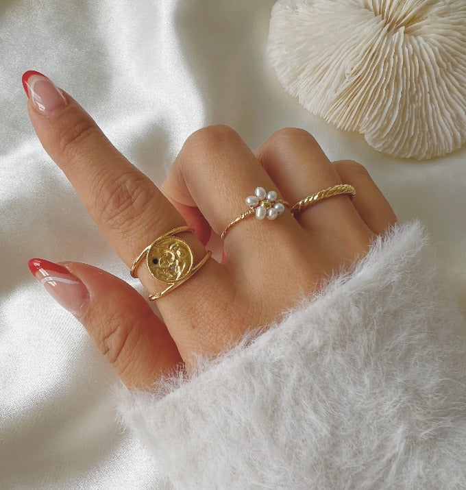 Aurelia stacking ring