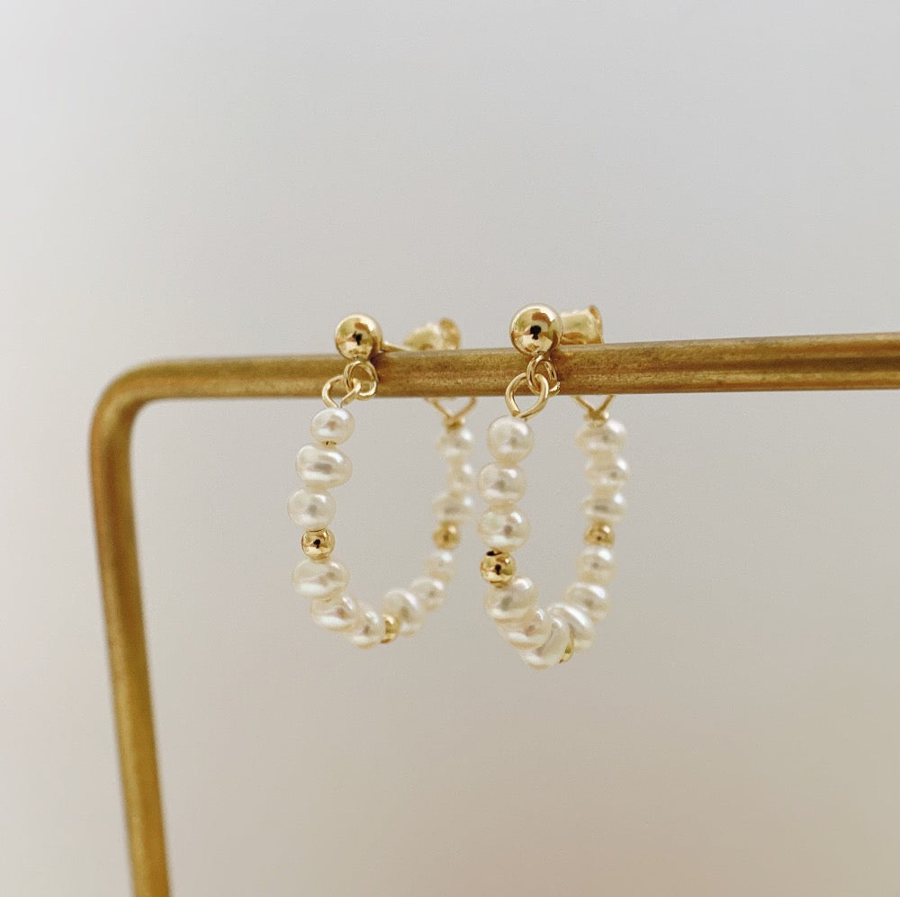 Maria Pearl Hoop Studs (1PAIR)